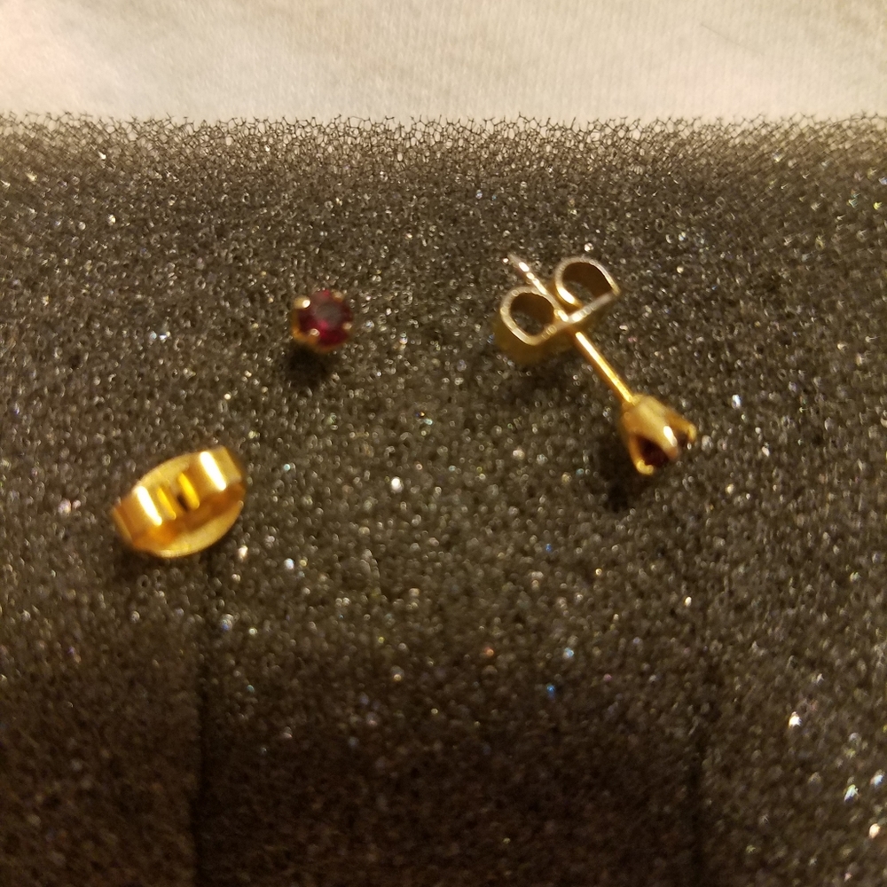 Birthstone earrings 10k gold Ruby (July) Please p